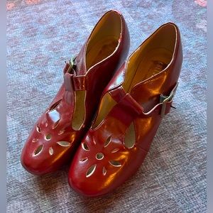 Chelsea Crew - Judy - Women’s Dark Red T-Strap Pump - Size 38 / 7